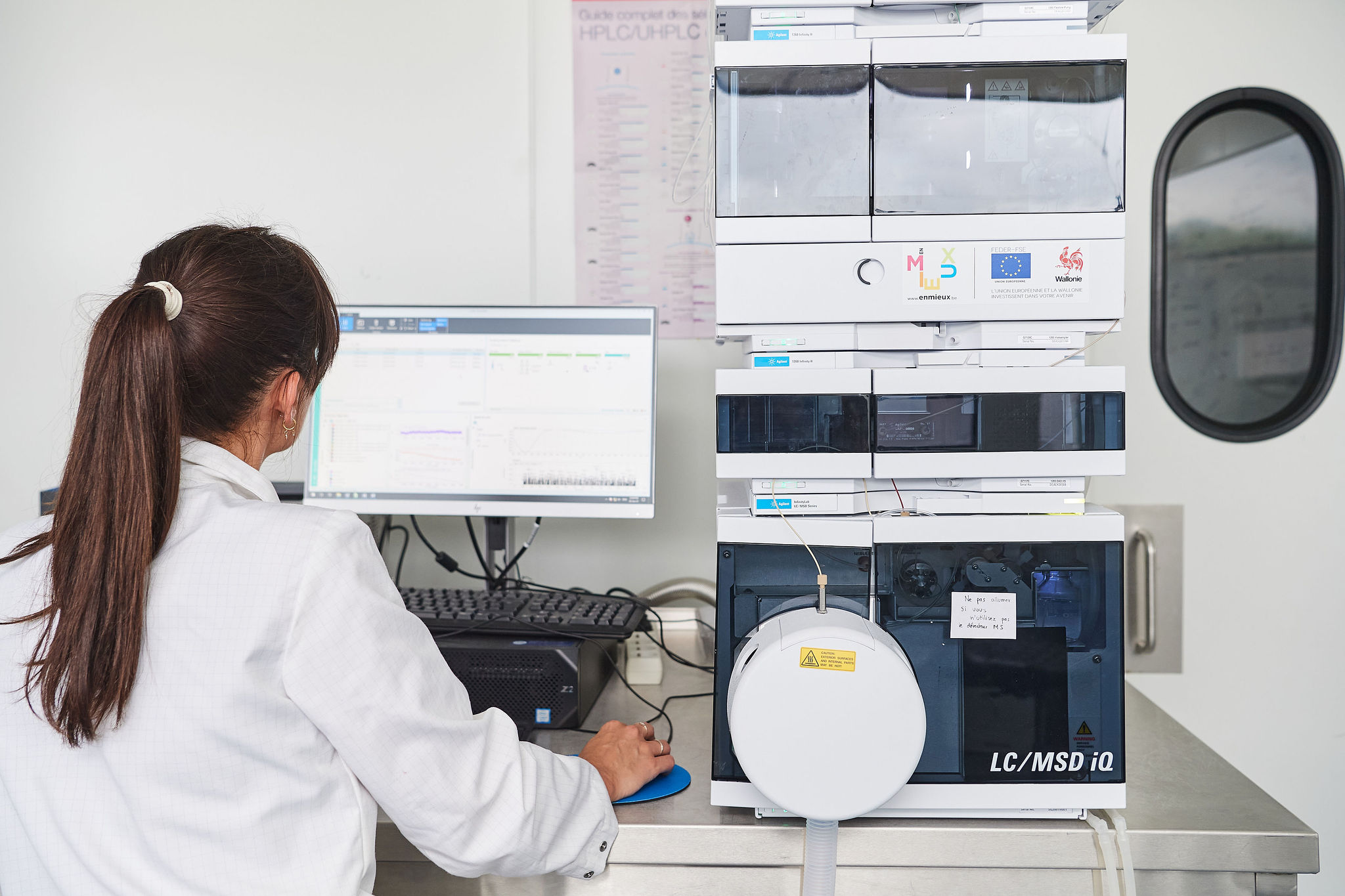 Technicien de laboratoire en chimie analytique